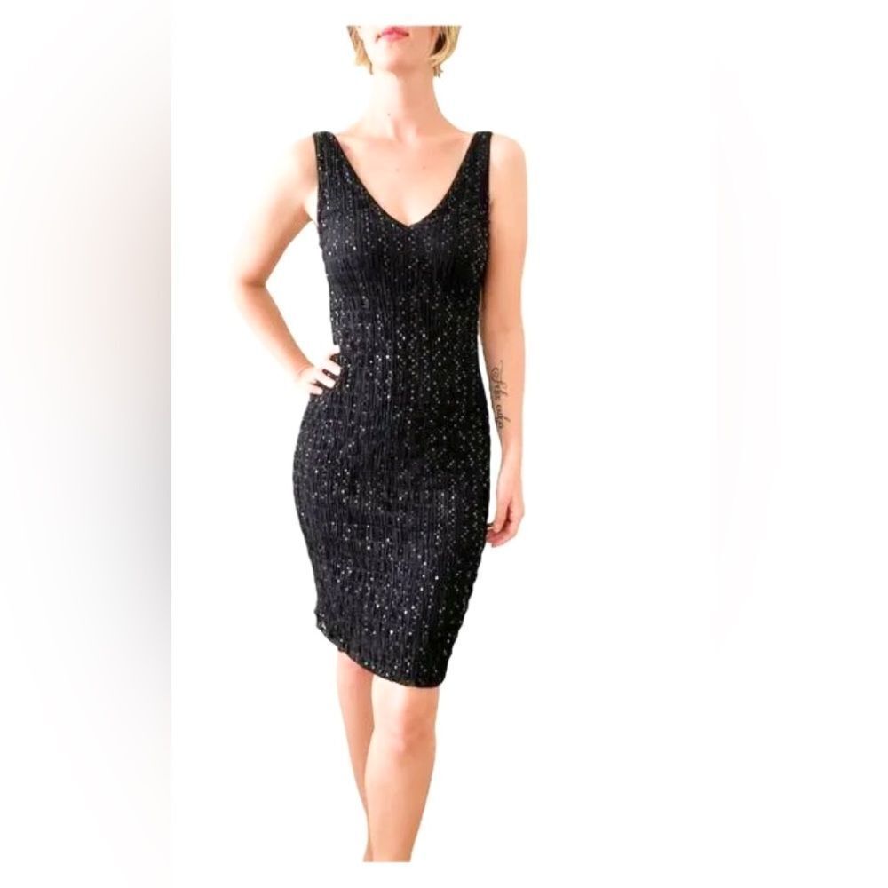 Ralph Lauren Vintage Black Sequin V-Neck Knee-Length Sheath Cocktail Dress Small